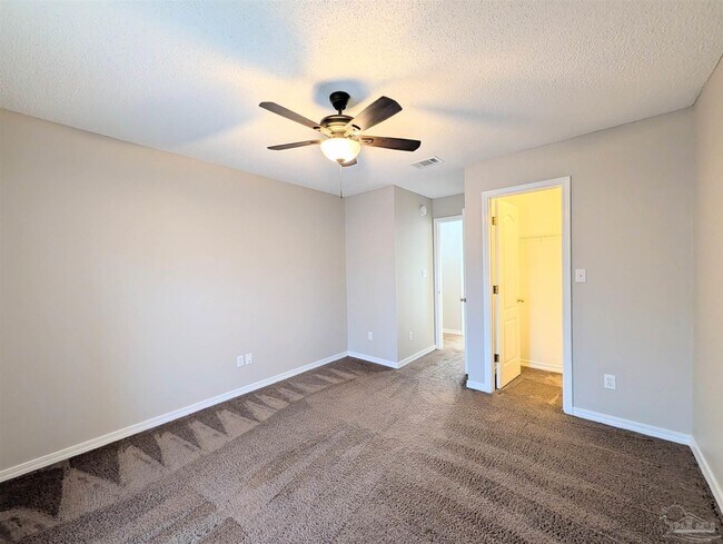 Building Photo - 175 Carrier Dr