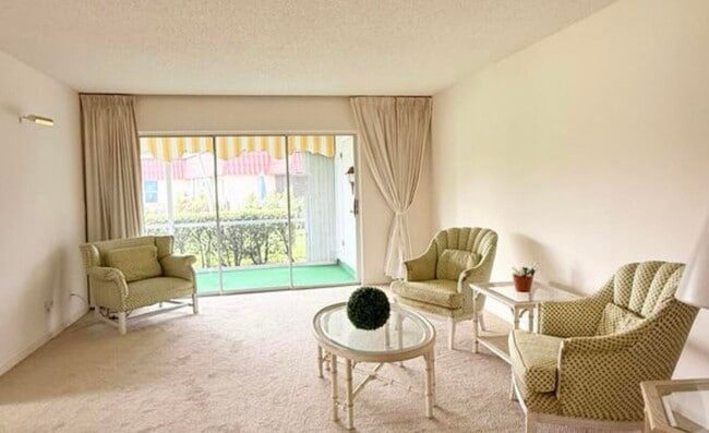 Building Photo - 734 Nantucket Cir