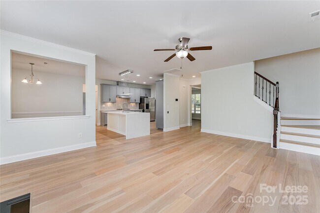 Building Photo - 139 Brackenbury Ln