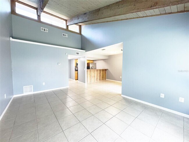 Building Photo - 6094 Peregrine Ave