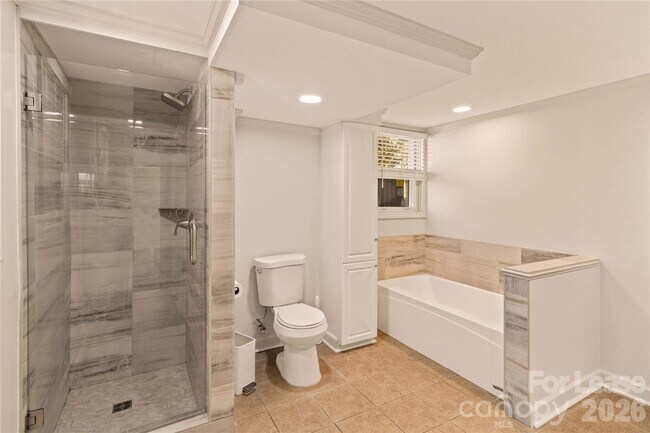 Building Photo - 118 Revere Dr