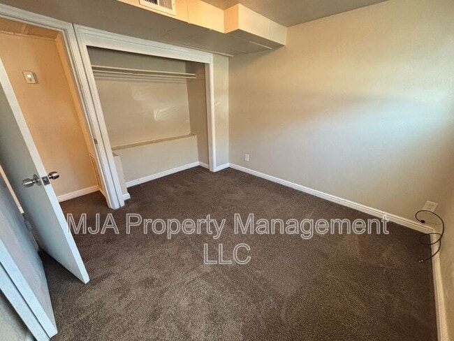 Building Photo - 732 Wasatch St.