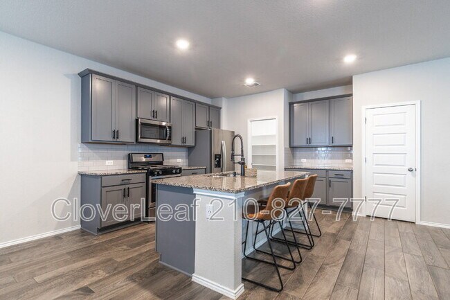 Building Photo - 266 Jaycen Ln