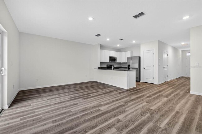 Building Photo - 31264 Paper Birch St