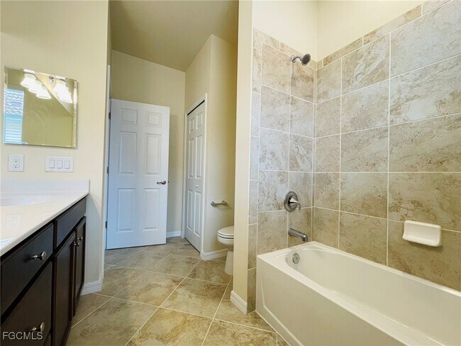 Building Photo - 8885 Via Isola Court