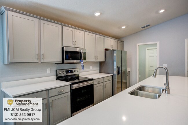 Building Photo - Magnificent, New Construction Winter Haven...