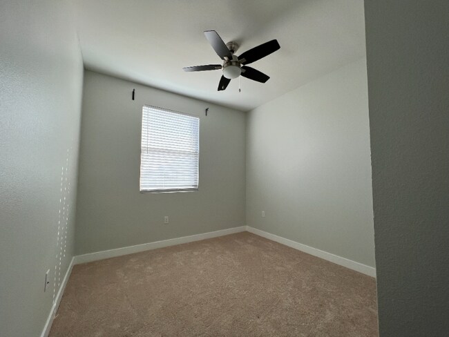 Building Photo - 808 E Santa Ana Blvd