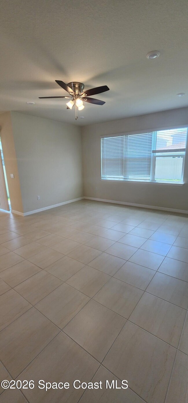 Building Photo - 2532 Painted Sky Ave