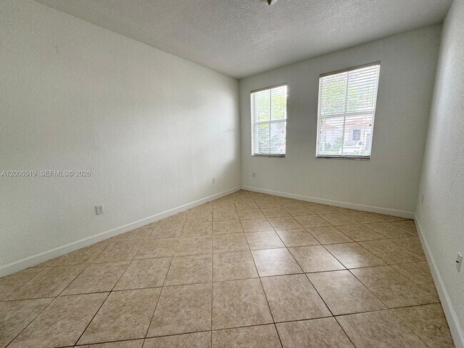 Building Photo - 8157 NW 108th Pl