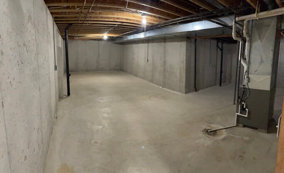 Building Photo - 1473 Maple Hills Ct