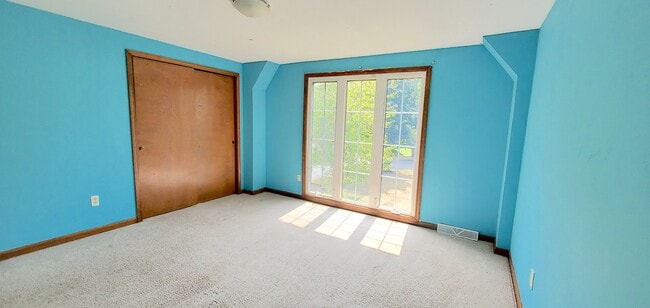 Building Photo - 89 Greencastle Ln