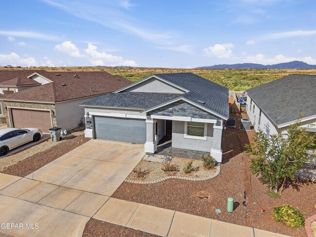 Building Photo - 3917 Desert Bluff Dr
