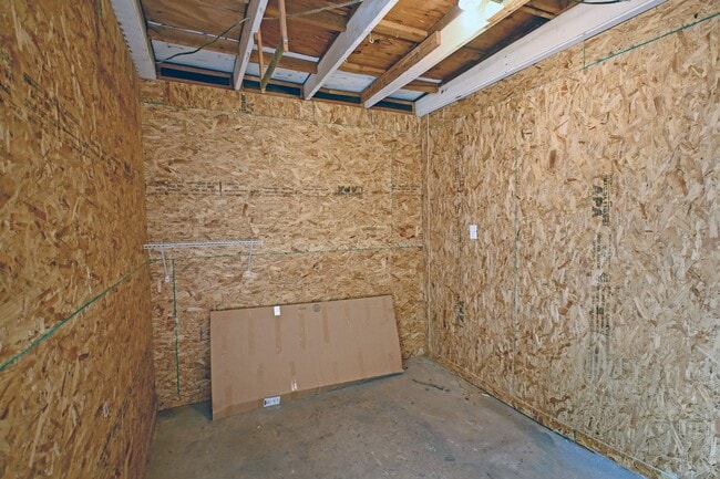Building Photo - 442 Rothe Loop