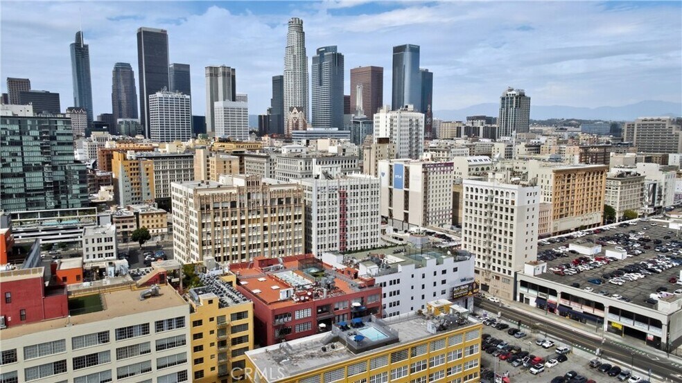 Building Photo - 738 S Los Angeles St