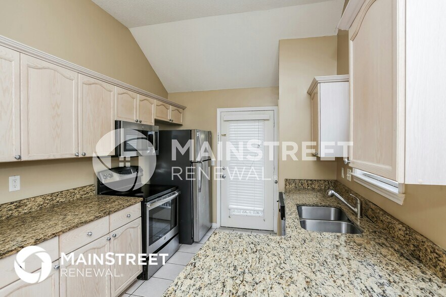 Building Photo - 924 Dalemore Ln