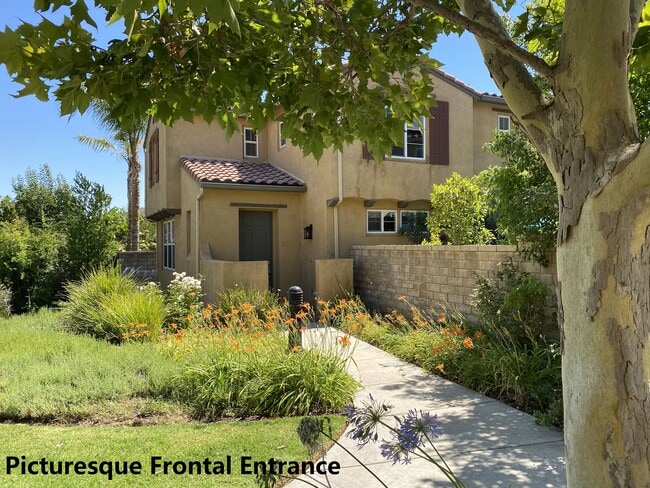 Building Photo - 31750 Paseo de Castaic