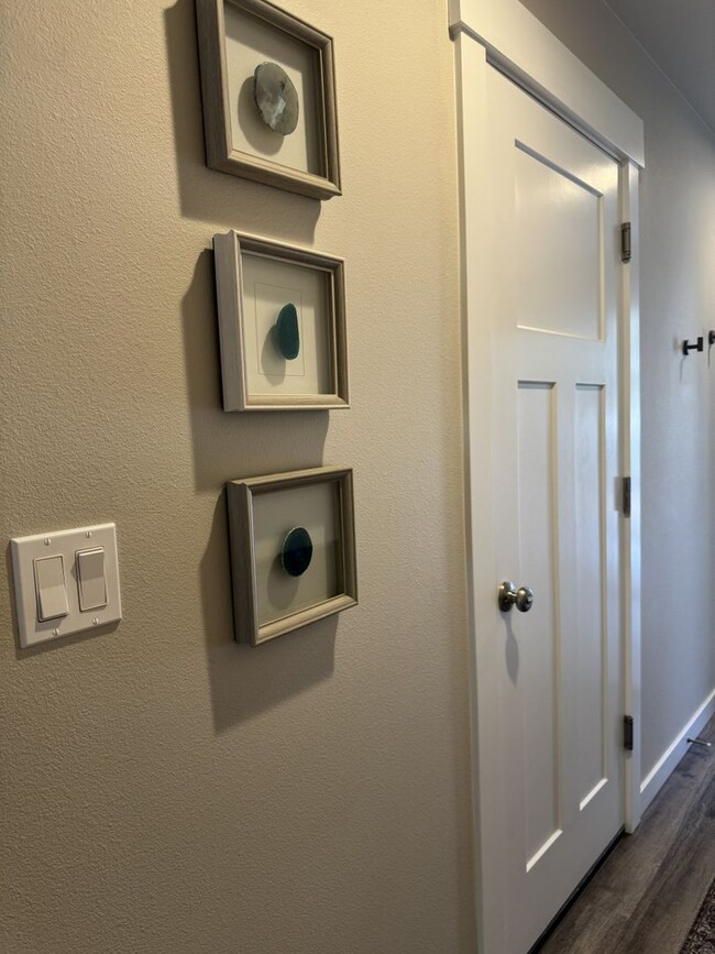 Building Photo - Furnished Hermiston Rental