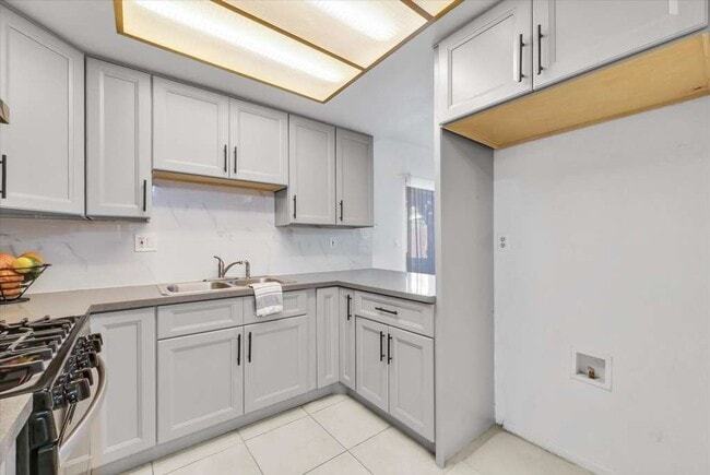 Building Photo - 13388 Wisteria Pl