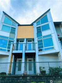 Building Photo - 2bd/1.75ba Redmond Townhome