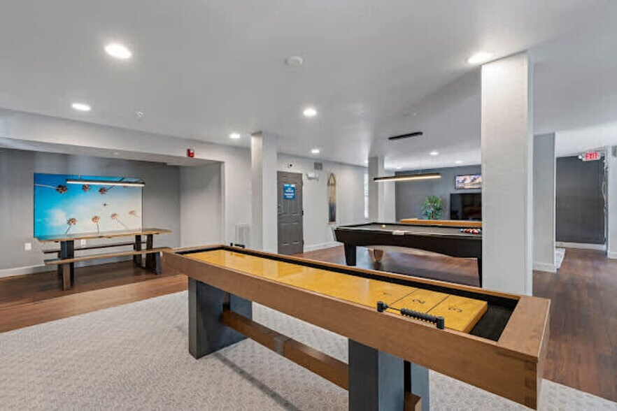 Building Photo - 5650 Graduate Cir