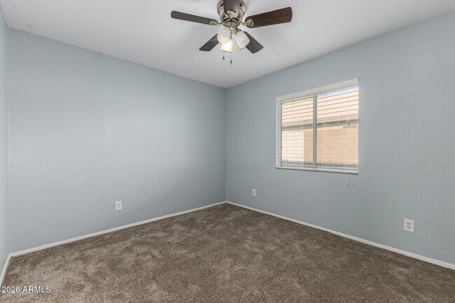 Building Photo - 163 W Liberty Ln