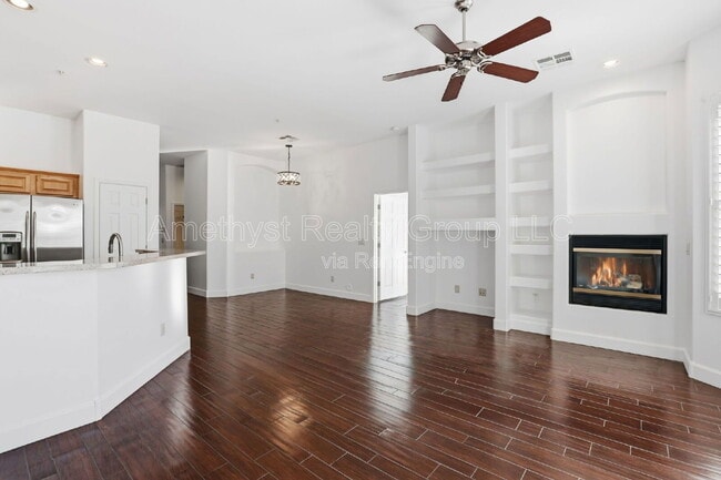 Building Photo - 14000 N 94th St