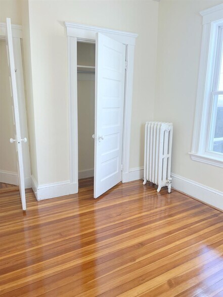 Building Photo - 44 Wilson Ave