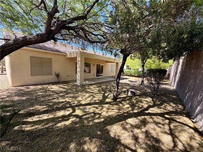 Building Photo - 2168 Sawtooth Mountain Dr
