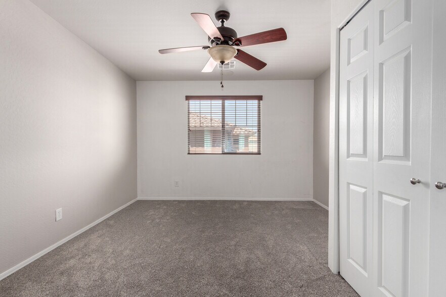 Building Photo - 16306 N 73rd Dr