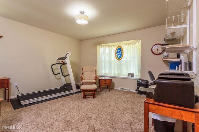 Building Photo - 4 br, 3 bath Townhome - 2851 E. Geddes Pl.