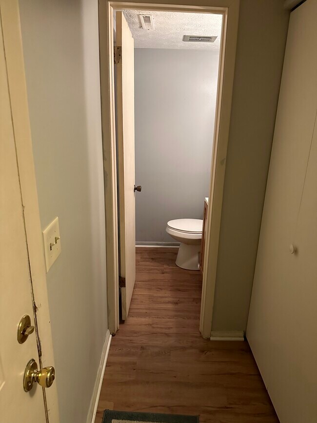 Building Photo - 6570 Santa Cruz Pl