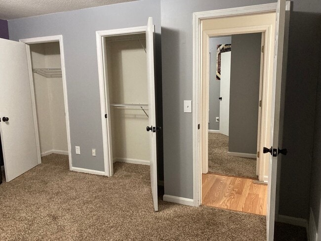 Building Photo - Weather is Cold .. This Property is H*O*T