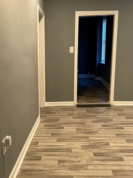 Building Photo - 2536 Loyola Southway