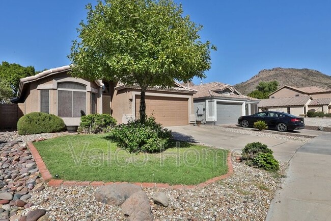 Building Photo - 6450 W Saddlehorn Rd