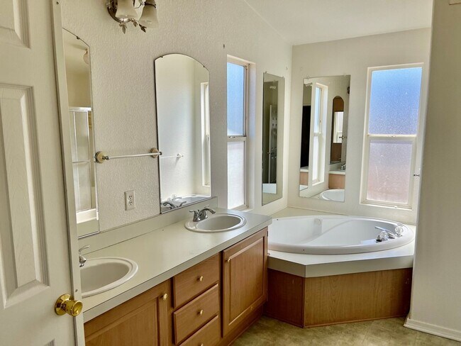 Building Photo - Work & Live on beautiful piece of property