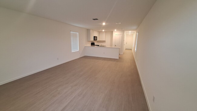 Building Photo - NEWLY BUILT 4 bedroom 2.5 Bath Single *1.5...