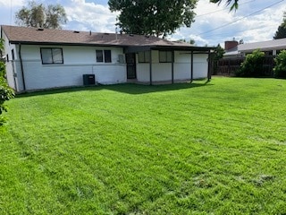Building Photo - 6865 W Airview Ave