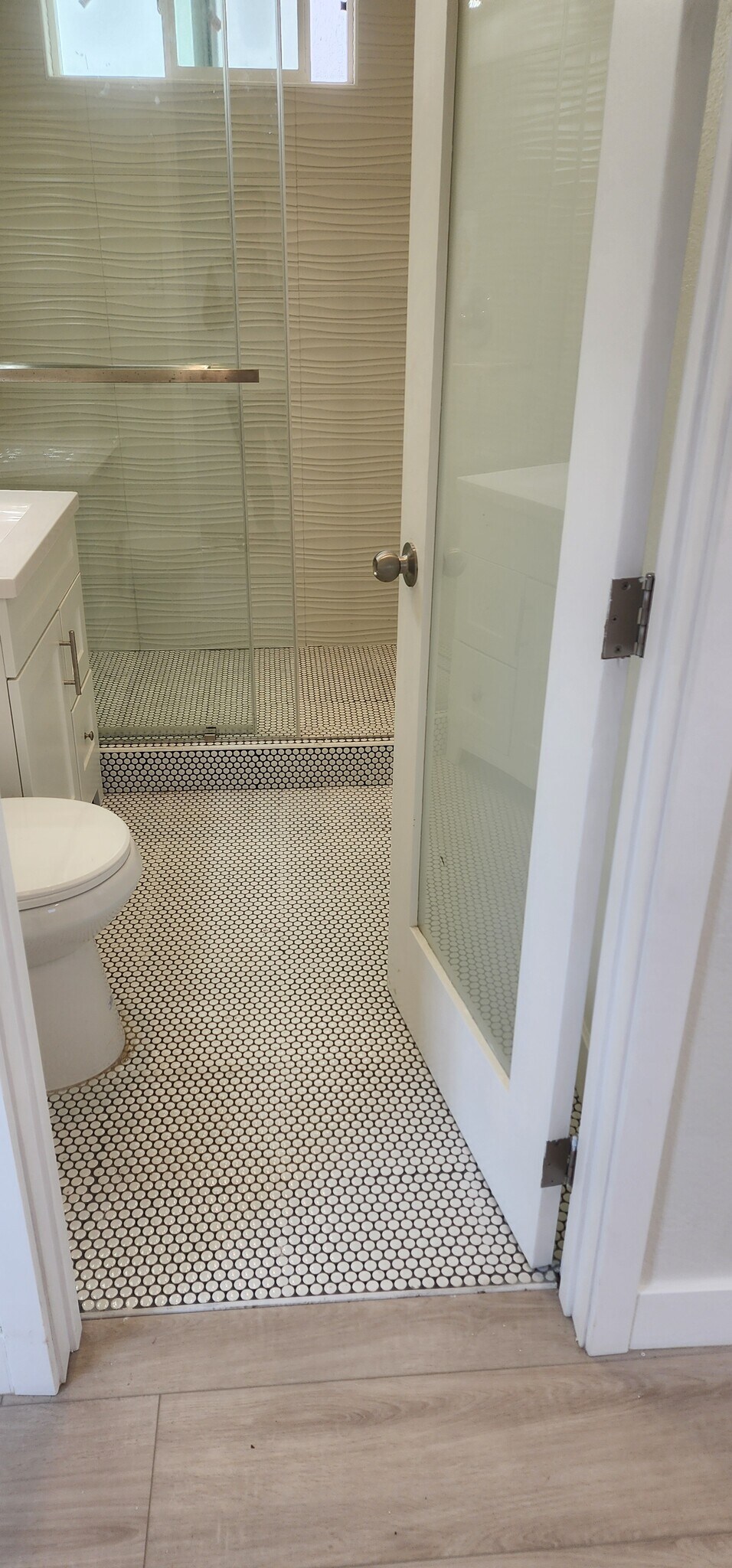 Building Photo - 950 N Kingsley Dr