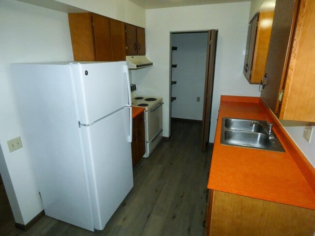 Building Photo - 401 Grant St