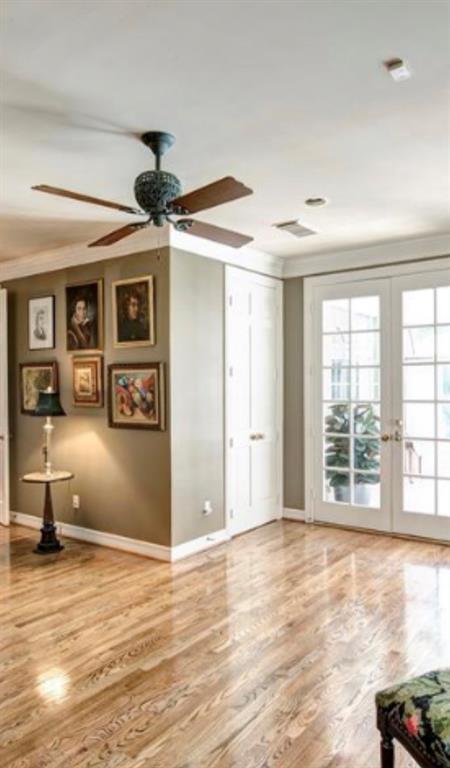 Building Photo - 5583 Beverly Hill St