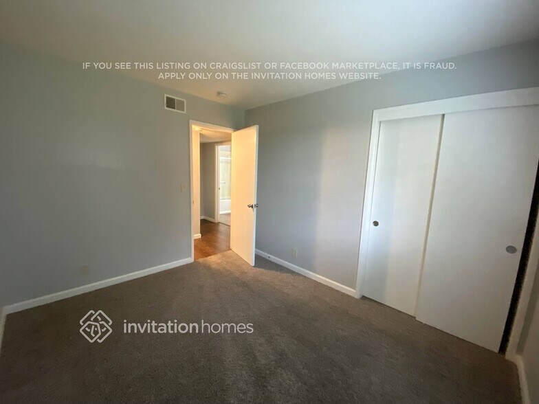 Building Photo - 616 Frieda Dr