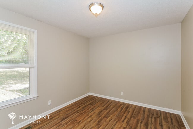 Building Photo - 543 Donna Dr