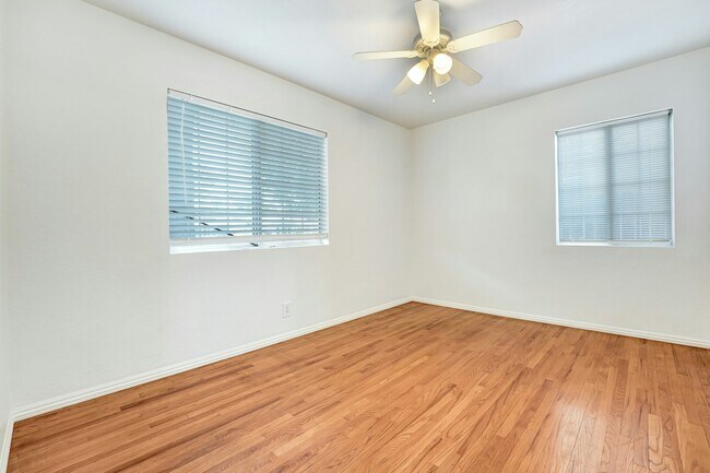 Building Photo - 14323 Califa St