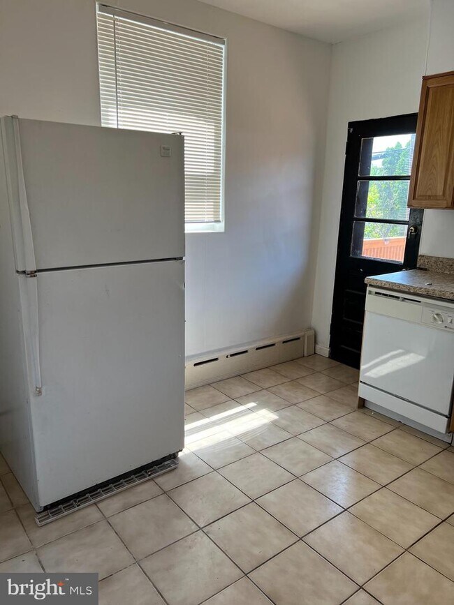 Building Photo - 6226 N 4th St