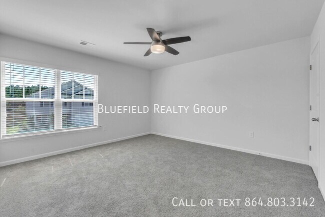 Building Photo - 107 Ashwood Wy