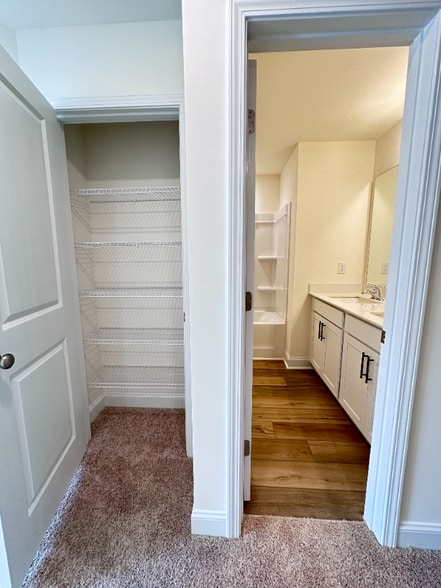 Building Photo - 107 Hyacinth Ln