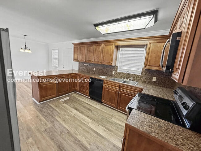 Building Photo - 504 Buckskin Ln