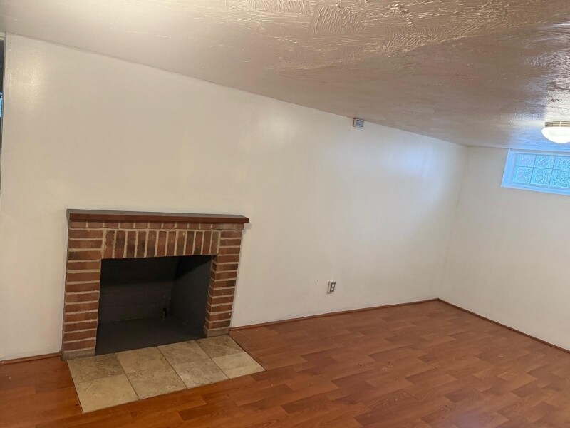 Building Photo - 13677 Cedar Rd