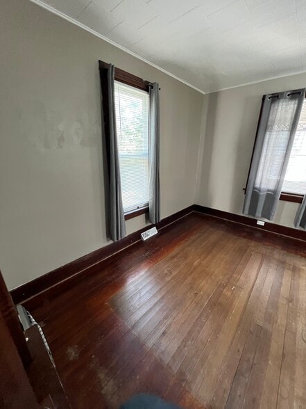 Building Photo - 2279 Foye St