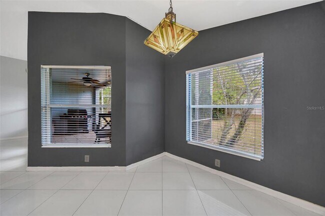 Building Photo - 7533 Terrace River Dr